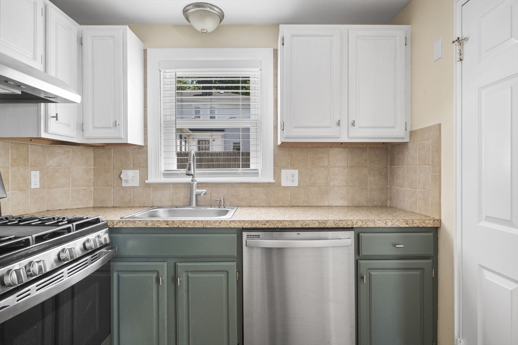 42 Paragon Road, Unit 1 Boston, MA 02132 - Photo 8 of 20 Gallery Image 8
