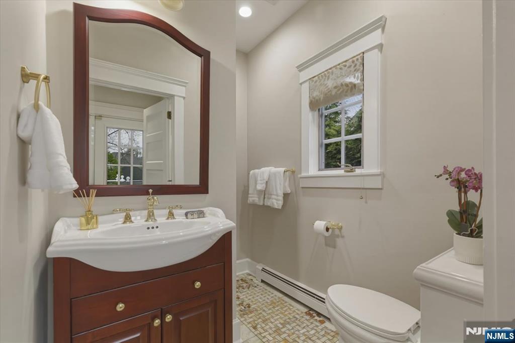 157 Melrose Place Ridgewood, NJ 07450 - Photo 29 of 43