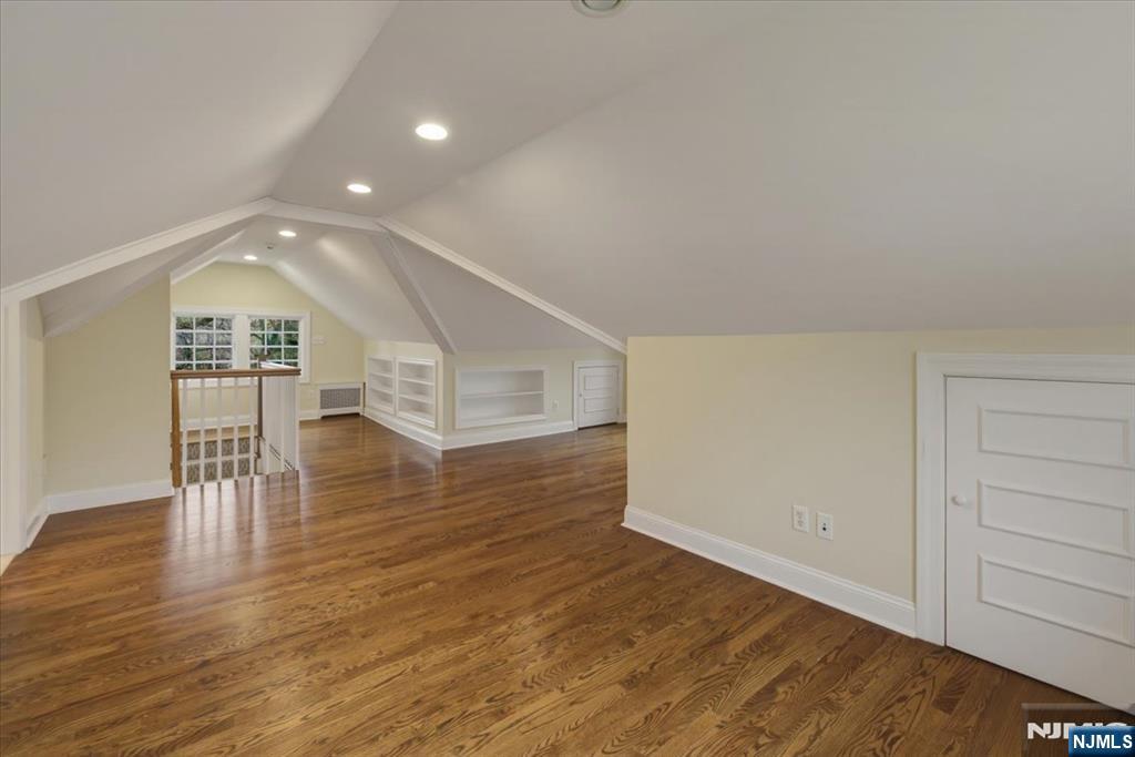 157 Melrose Place Ridgewood, NJ 07450 - Photo 9 of 43