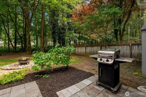 $475,000 | 7409 Lake Lucinda Court Southwest, Olympia, WA 98512