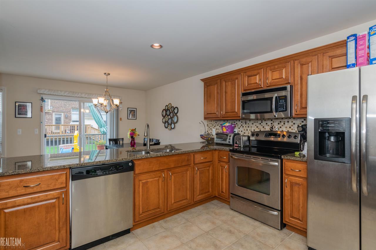 45685 Rathmore Drive Macomb, MI 48044 - Photo 12 of 26