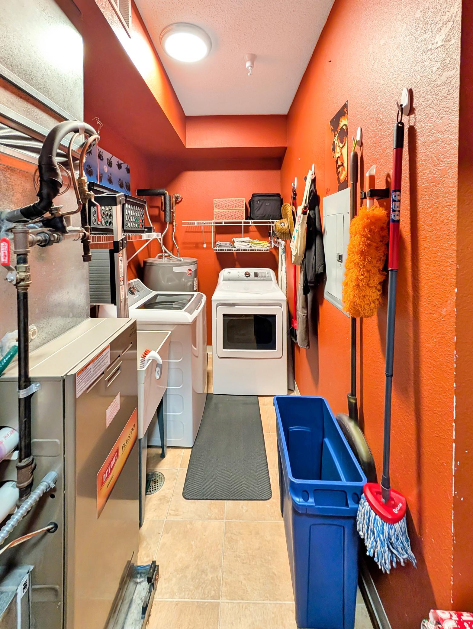 308 East 18th Street, Unit 305 Minneapolis, MN 55404 - Photo 30 of 42