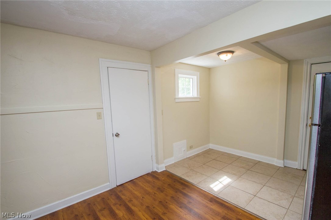 1529 Parkhill Road Cleveland Heights, OH 44121 - Photo 12 of 22