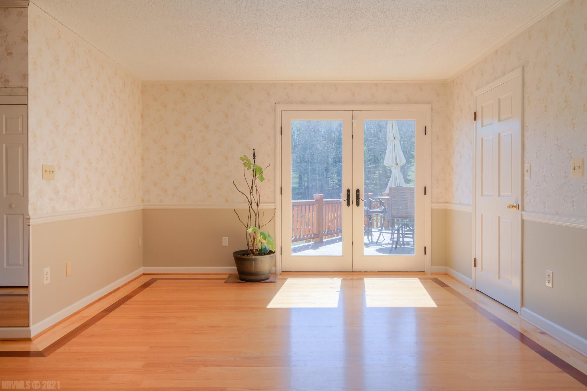 618 Cardinal Road Galax, VA 24333 - Photo 14 of 42 Gallery Image 14