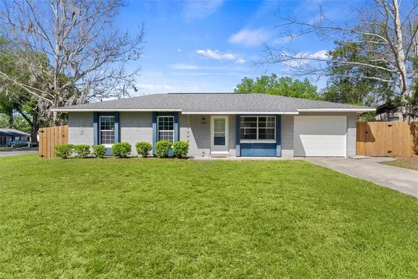 $249,000 | 1101 Spruce Court, Tavares, FL 32778