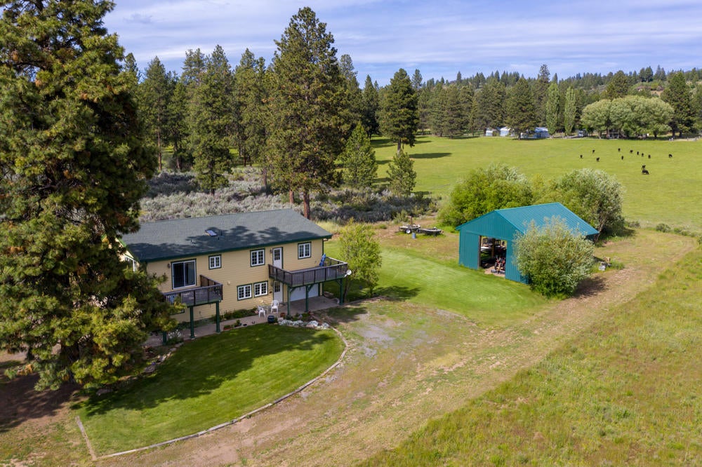 39441 Modoc Point Road Chiloquin, OR 97624 - Photo 4 of 42 39441ModocPointRd.-9-1