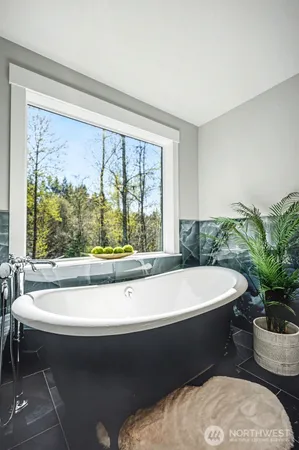 $1,100,000 | 17823 214th Ave Court East, Orting, WA 98360