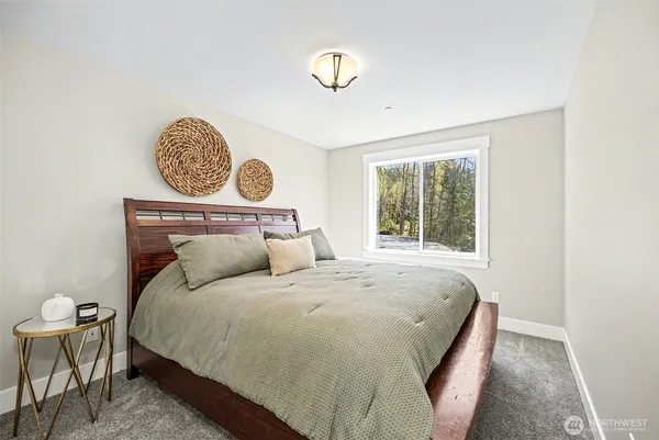 $1,100,000 | 17823 214th Ave Court East, Orting, WA 98360