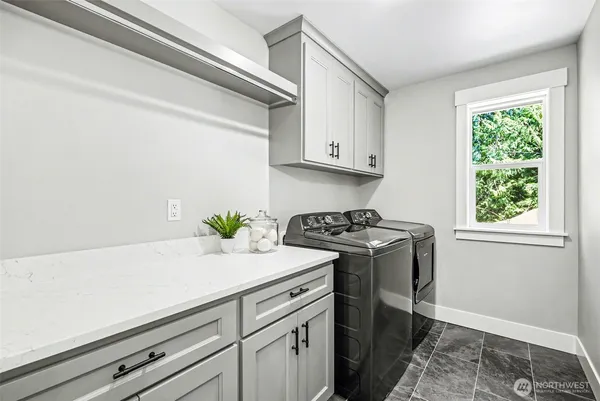 $1,100,000 | 17823 214th Ave Court East, Orting, WA 98360