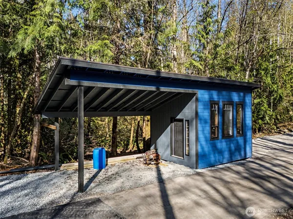 $1,100,000 | 17823 214th Ave Court East, Orting, WA 98360