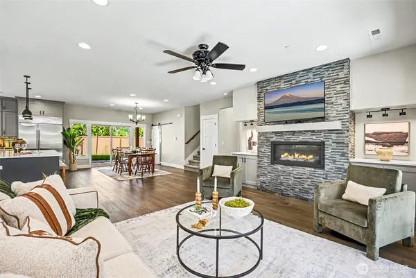 $1,100,000 | 17823 214th Ave Court East, Orting, WA 98360