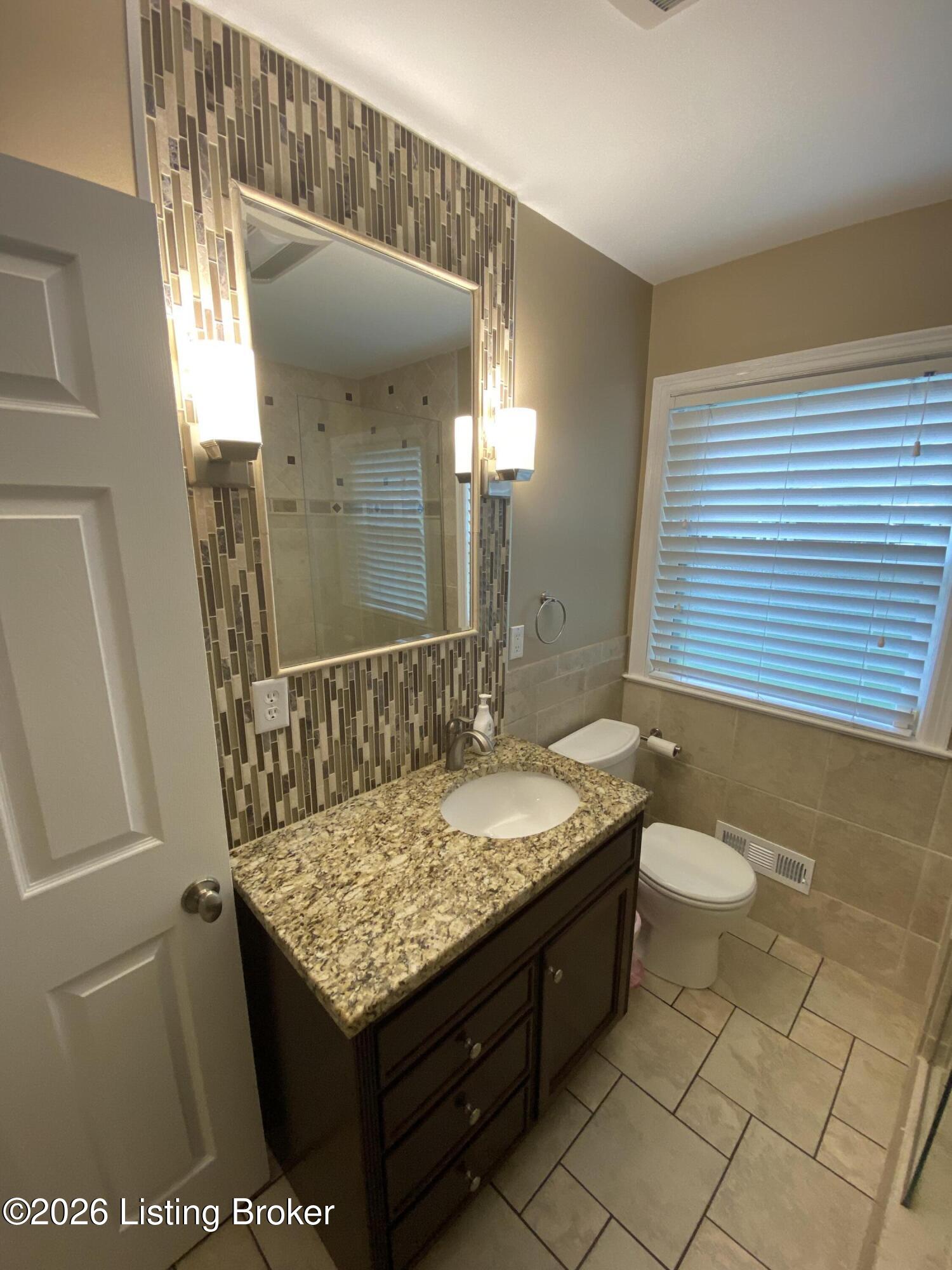 736 Wicklow Road Louisville, KY 40207 - Photo 24 of 59 IMG_2940