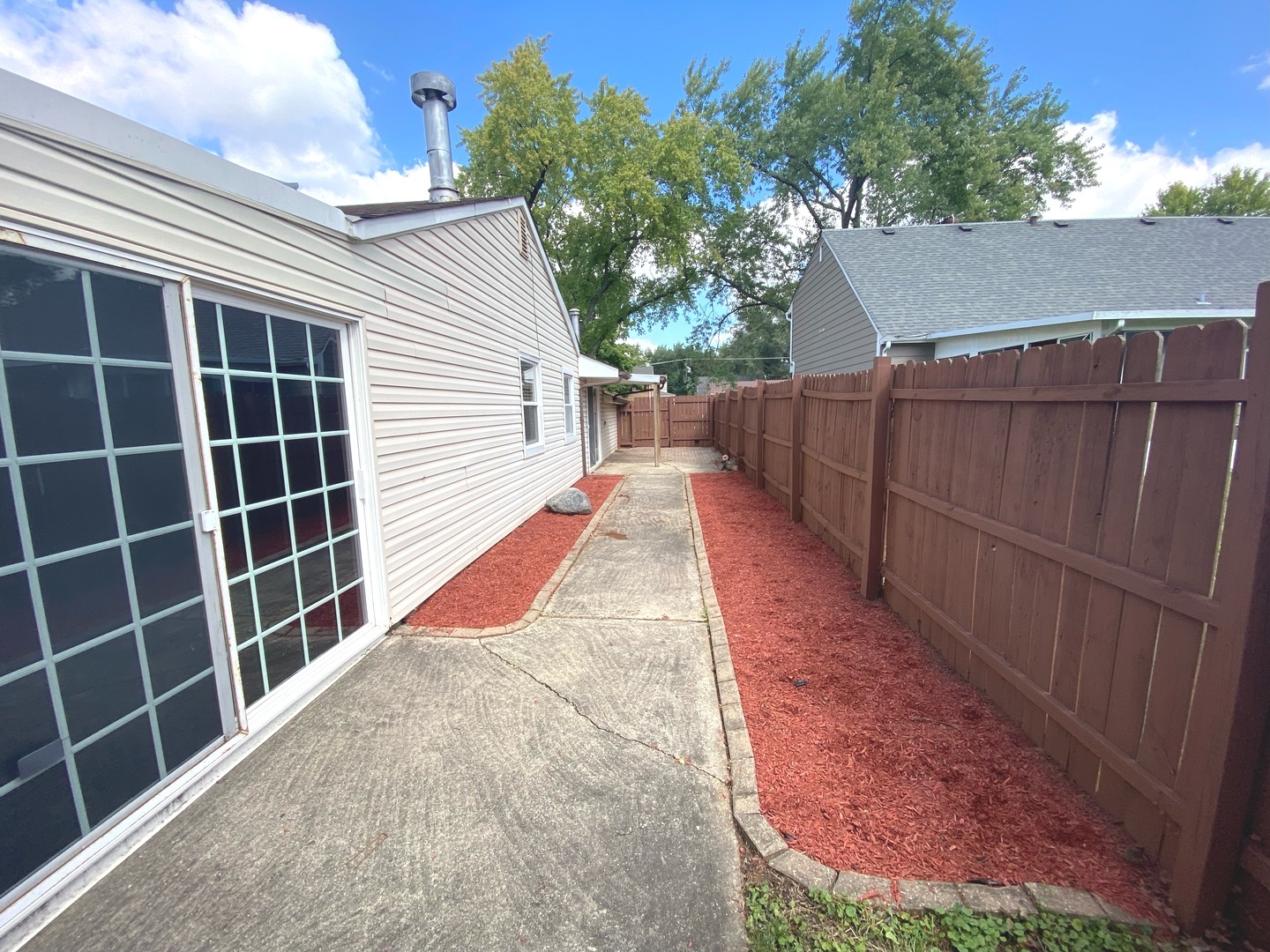 282 Seabury Road Bolingbrook, IL 60440 - Photo 39 of 41 a view of a backyard with door