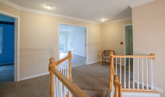 $550,000 | 2705 Colonial Drive, Elgin, IL 60124