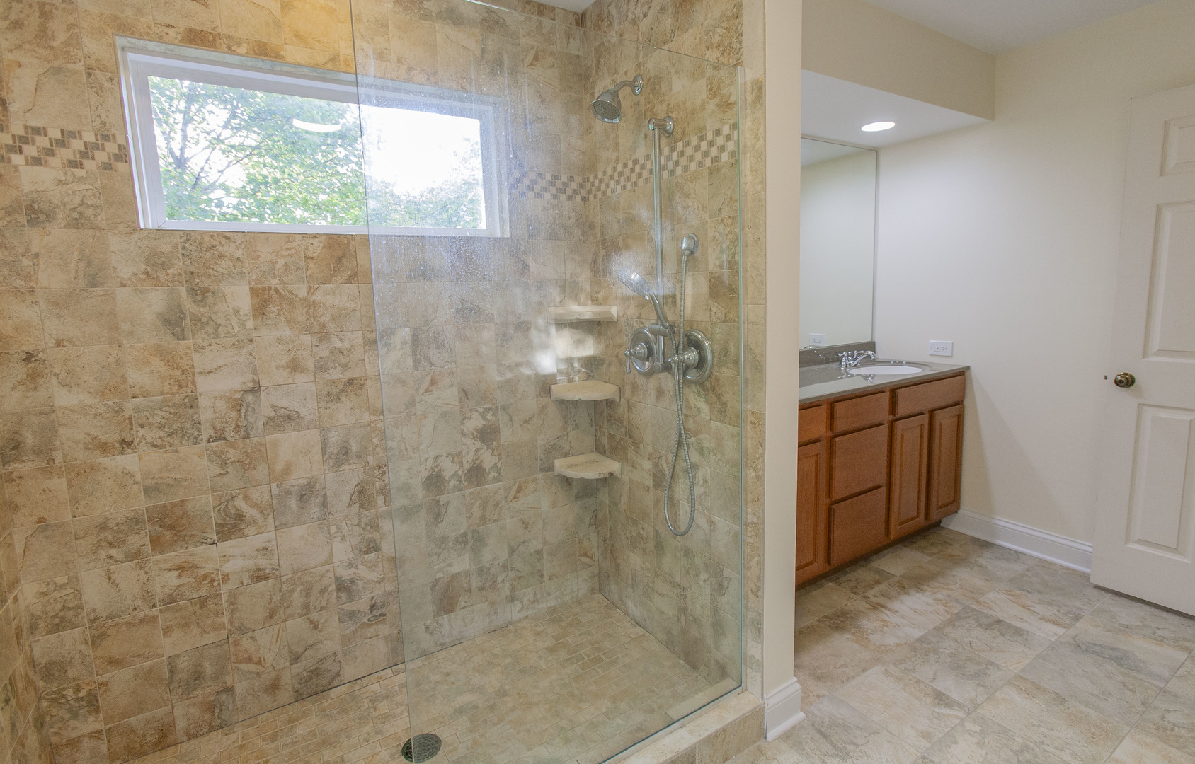 2705 Colonial Drive Elgin, IL 60124 - Photo 28 of 39