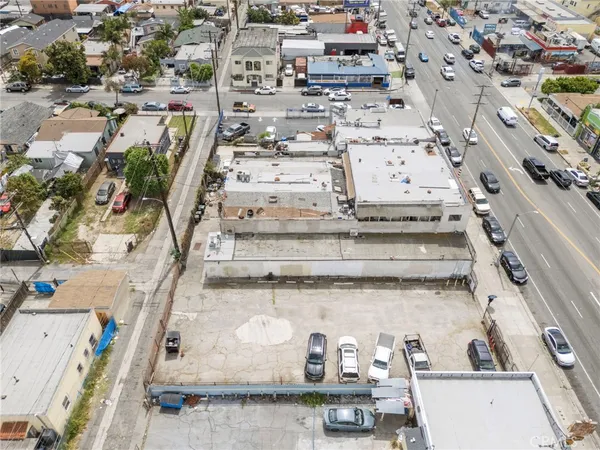$1,800,000 | 7916 South Central Avenue, Los Angeles, CA 90001