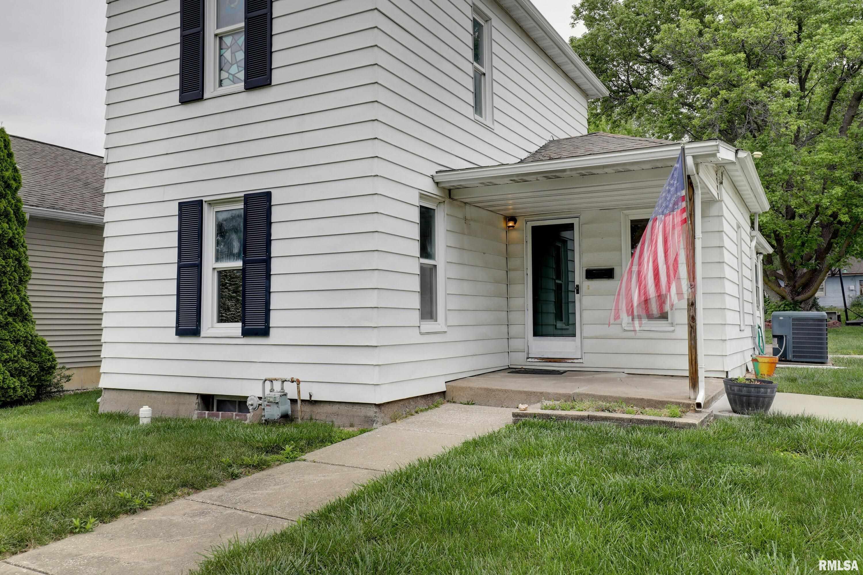 2911 Hampshire Street Quincy, IL 62301 - Photo 2 of 25