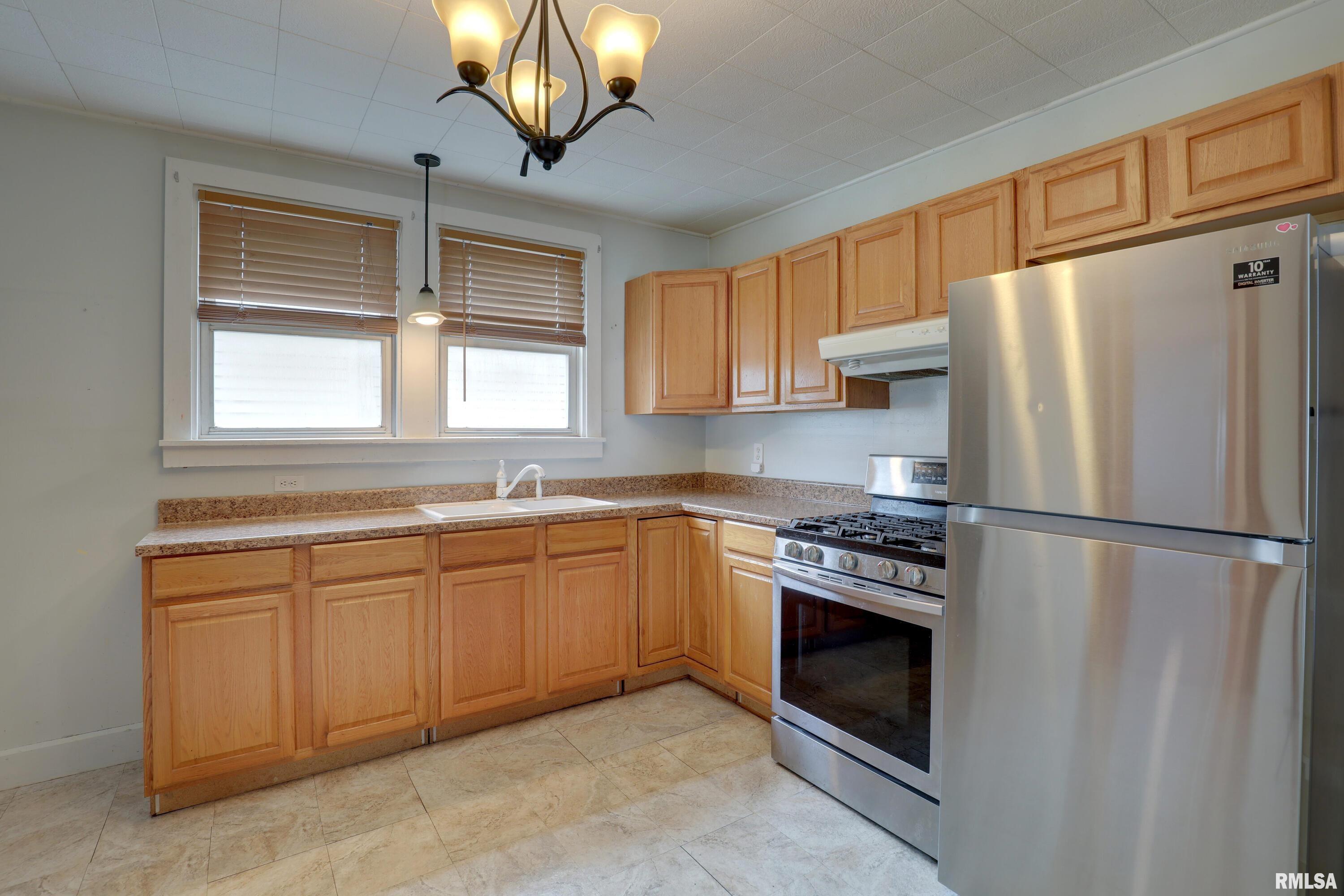 2911 Hampshire Street Quincy, IL 62301 - Photo 7 of 25