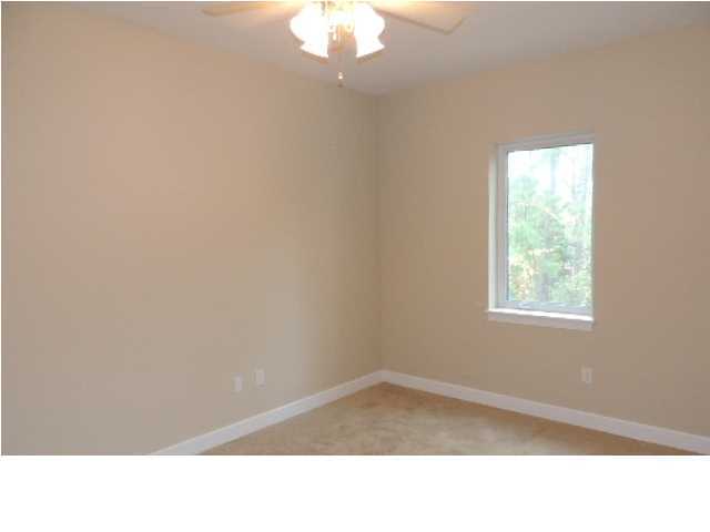 231 Somerset Bridge Road, Unit 2202 Santa Rosa Beach, FL 32459 - Photo 14 of 16 a open area with window