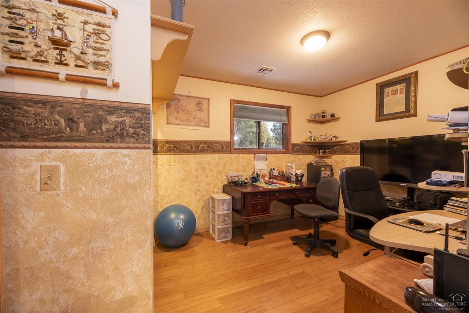 60174 Cinder Butte Road Bend, OR 97702 - Photo 20 of 25 Additional Photo
