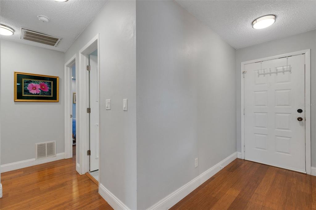 1065 Tartan Drive, Unit C Palm Harbor, FL 34684 - Photo 29 of 91