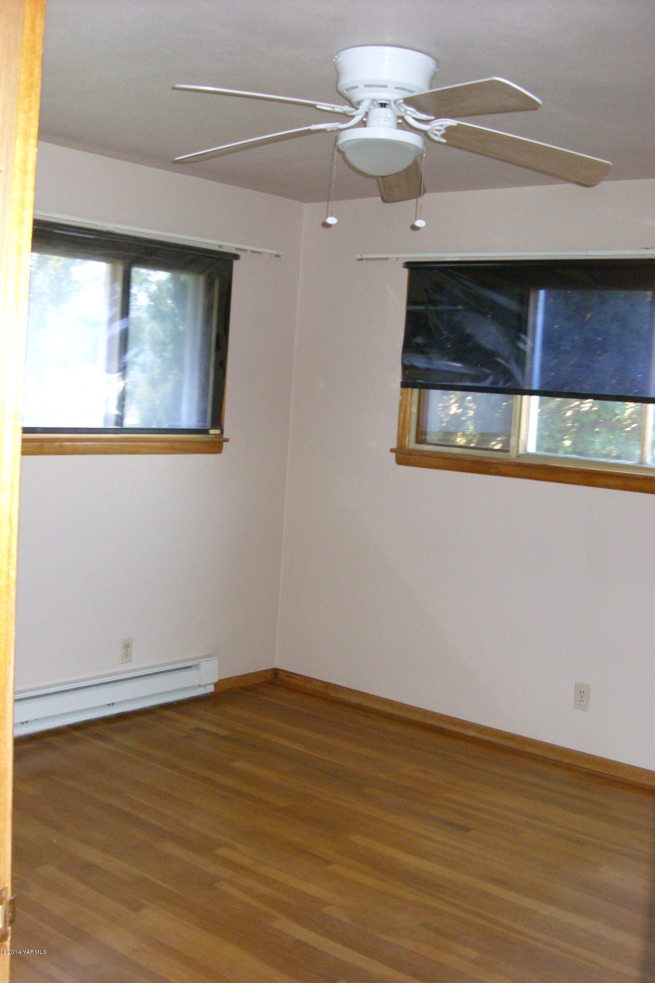 710 South Friedline Road Yakima, WA 98908 - Photo 15 of 22 a view of small space with wooden floor and fan