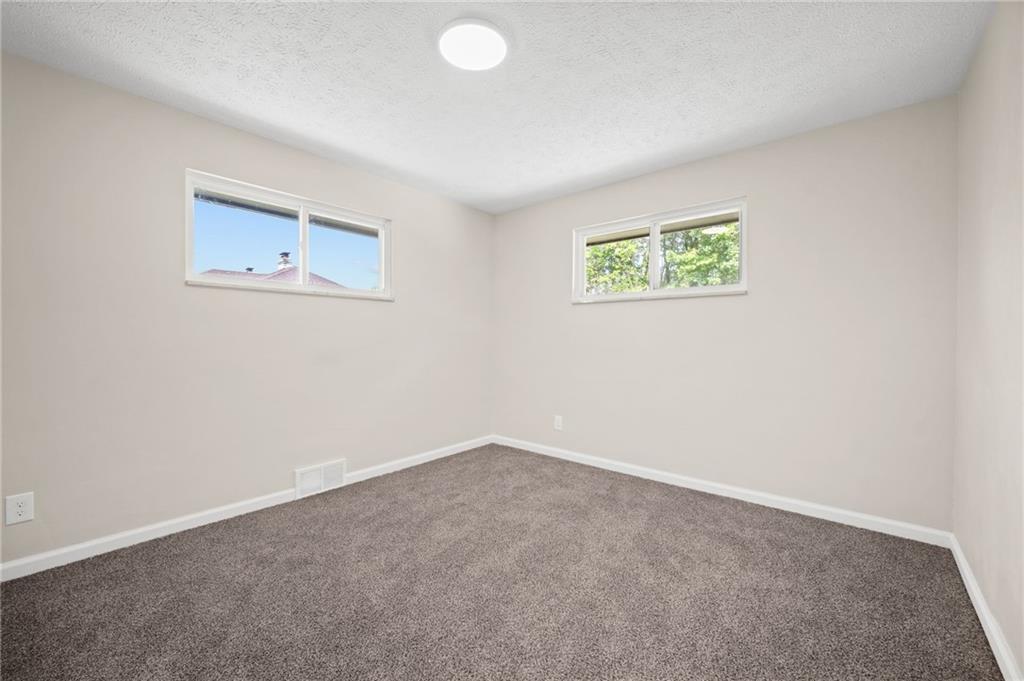 271 Forest Grove Road Coraopolis, PA 15108 - Photo 17 of 40 an empty room with a window