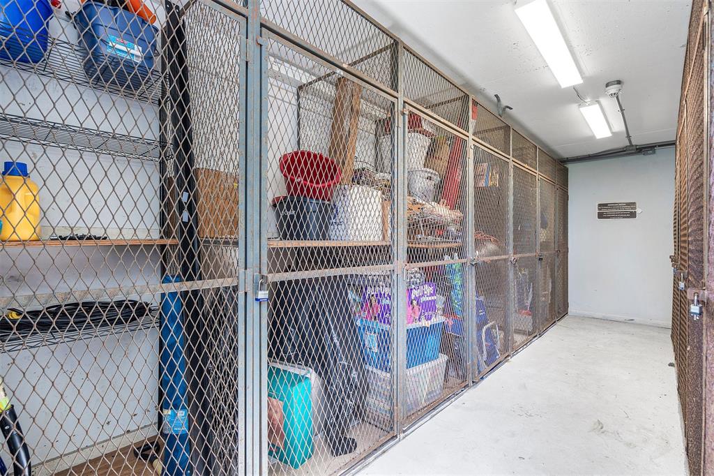 2440 DC Country Club Boulevard, Unit 111C Deerfield Beach, FL 33442 - Photo 41 of 43 a view of entryway