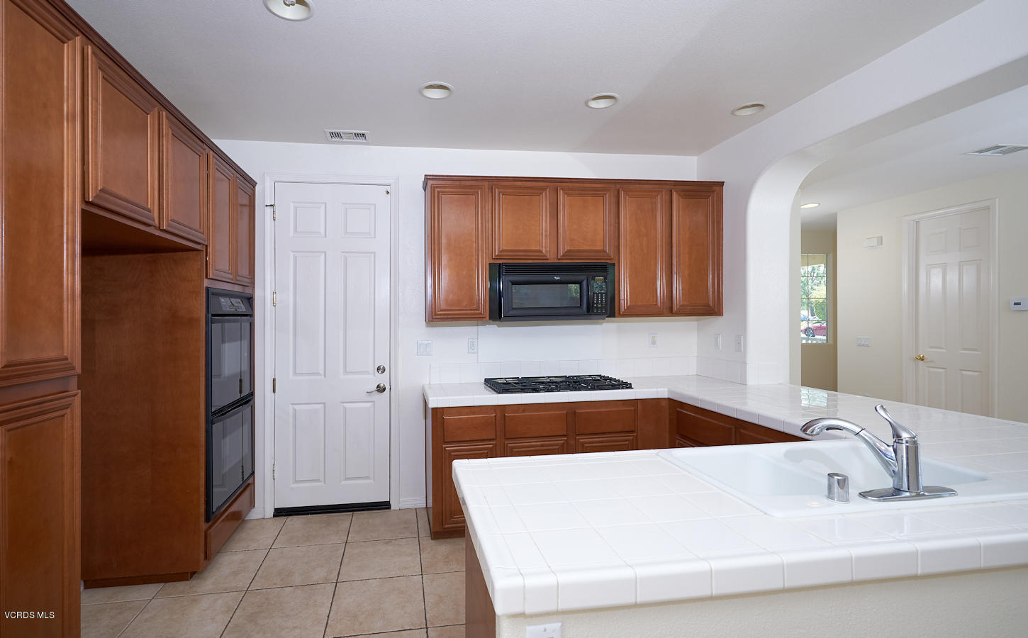 387 Spring Park Road Camarillo, CA 93012 - Photo 14 of 55 378 Spring Park Rd Camarillo_Dewing MLS