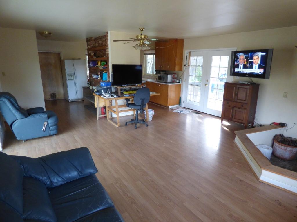 2791 Painted Cave Road Santa Barbara, CA 93105 - Photo 4 of 9 Living Room