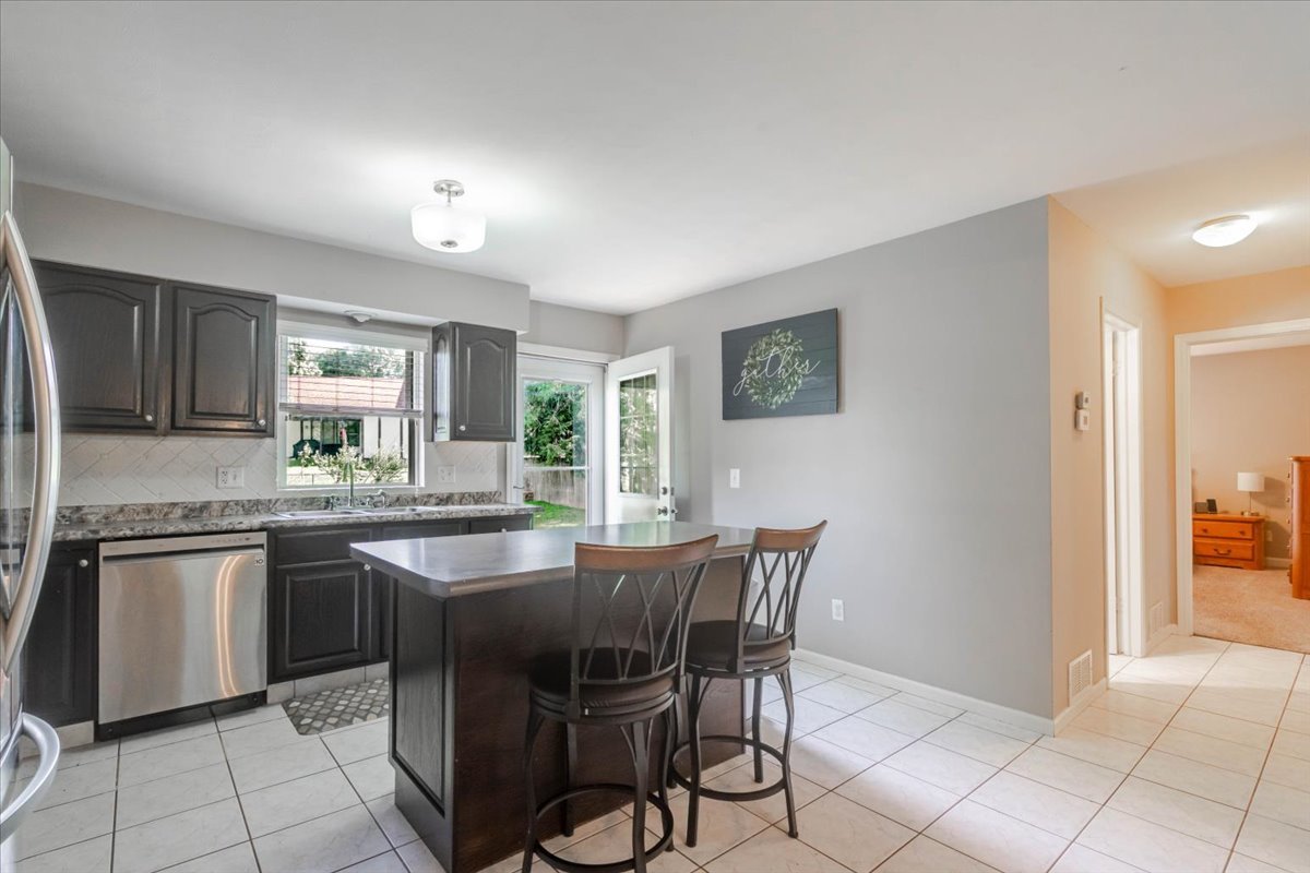 901 Ruston Avenue Normal, IL 61761 - Photo 9 of 40