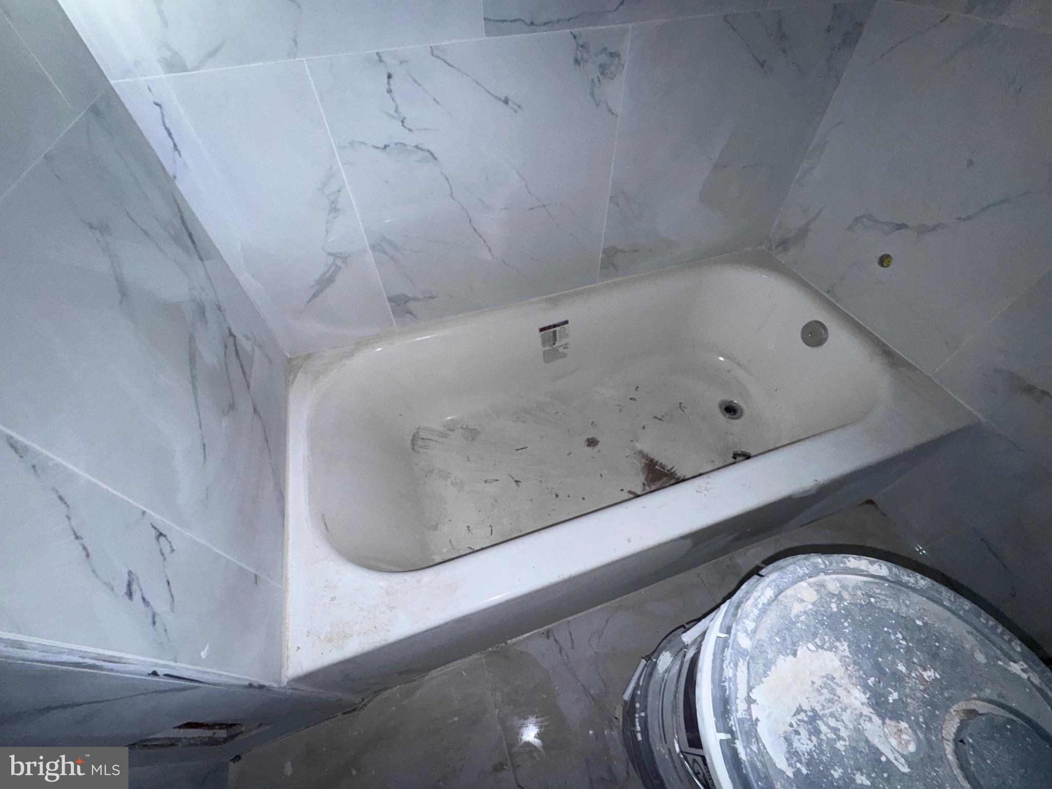 107 North Ruby Street Philadelphia, PA 19139 - Photo 13 of 15 tub in full bath