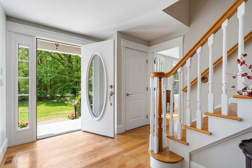 20 Teresa Road Hopkinton, MA 01748 - Photo 7 of 42 Gallery Image 7