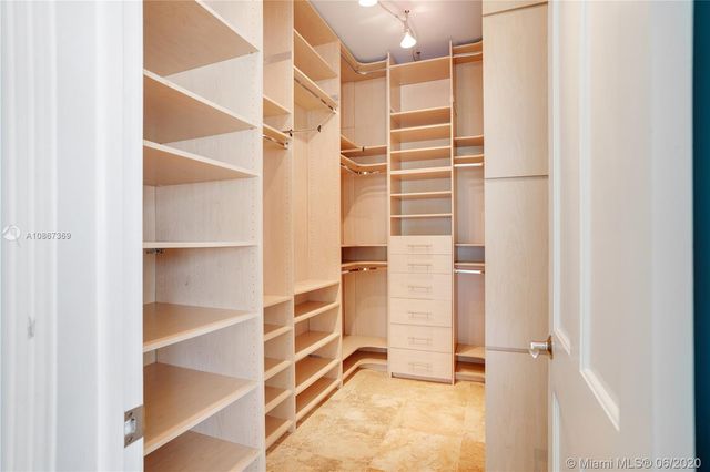 $3,780,000 | 2 Tahiti Beach Island Road, Coral Gables, FL 33143