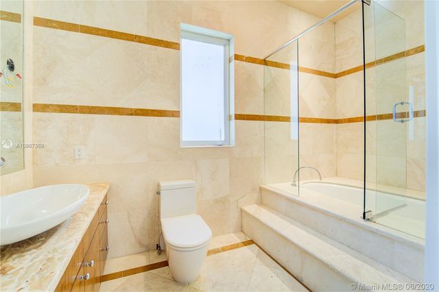 $3,780,000 | 2 Tahiti Beach Island Road, Coral Gables, FL 33143