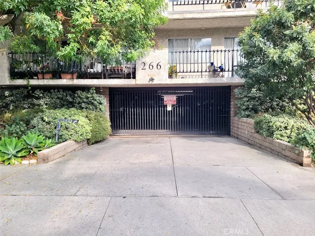a view of outdoor space yard and patio