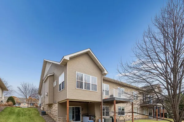 $475,000 | 17185 Eagleview Drive, Unit 209, Farmington, MN 55024