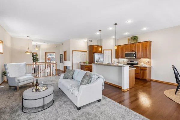 $475,000 | 17185 Eagleview Drive, Unit 209, Farmington, MN 55024