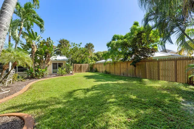 $649,900 | 282 Southeast Edgewood Drive, Stuart, FL 34996