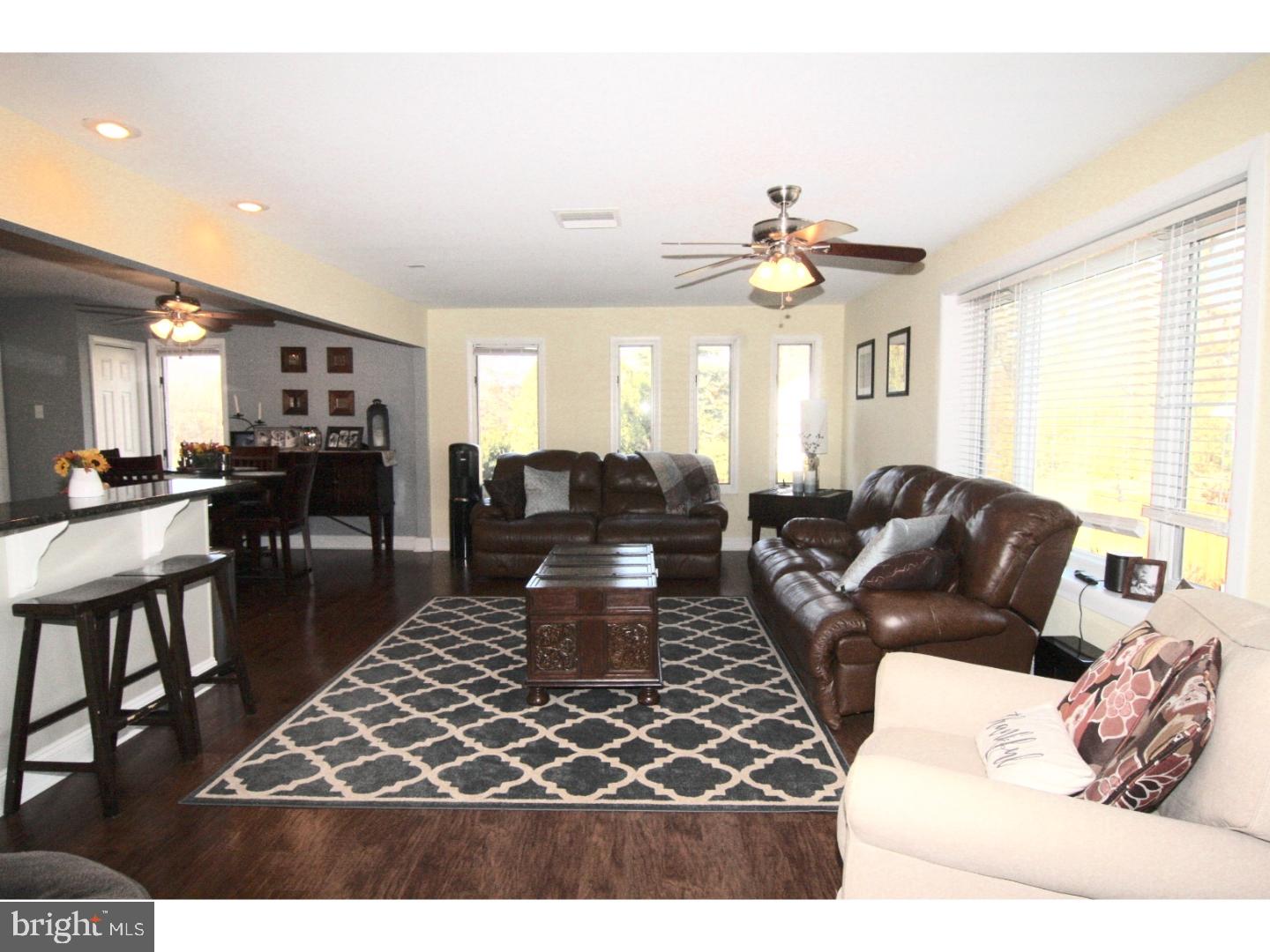 35 Springford Road Royersford, PA 19468 - Photo 6 of 24 Living Room