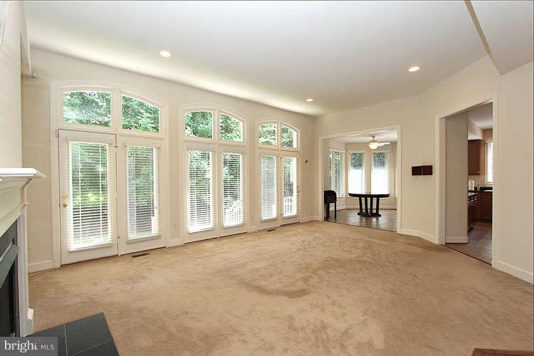 1373 Cameron Heath Drive Reston, VA 20194 - Photo 13 of 30 Family Room