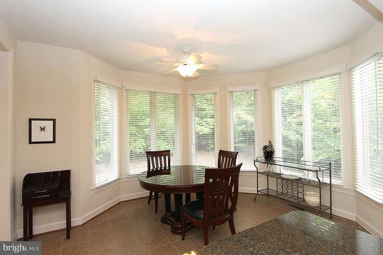 1373 Cameron Heath Drive Reston, VA 20194 - Photo 16 of 30 Kitchen