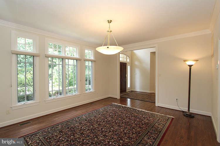 1373 Cameron Heath Drive Reston, VA 20194 - Photo 21 of 30 Dining Room