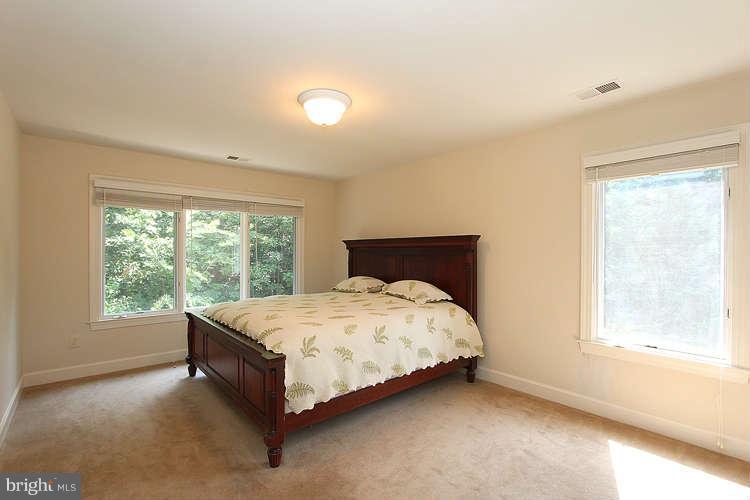 1373 Cameron Heath Drive Reston, VA 20194 - Photo 27 of 30 Bedroom