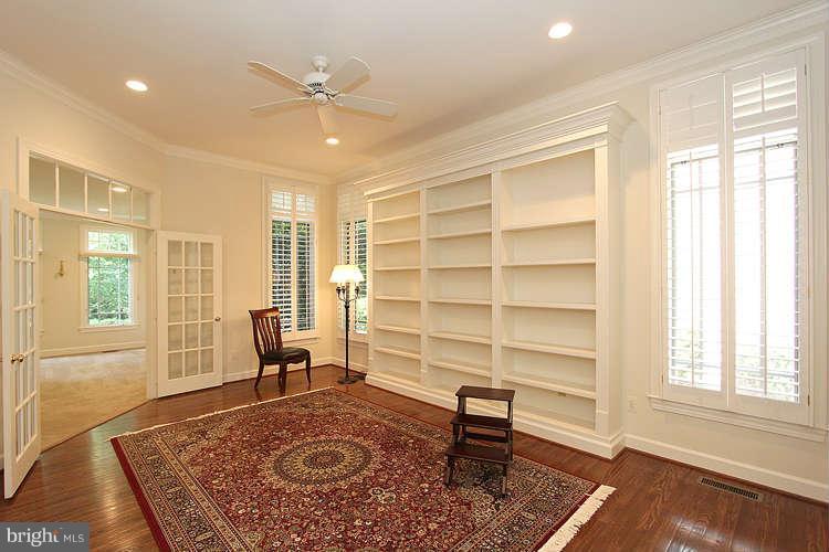 1373 Cameron Heath Drive Reston, VA 20194 - Photo 7 of 30 Interior General