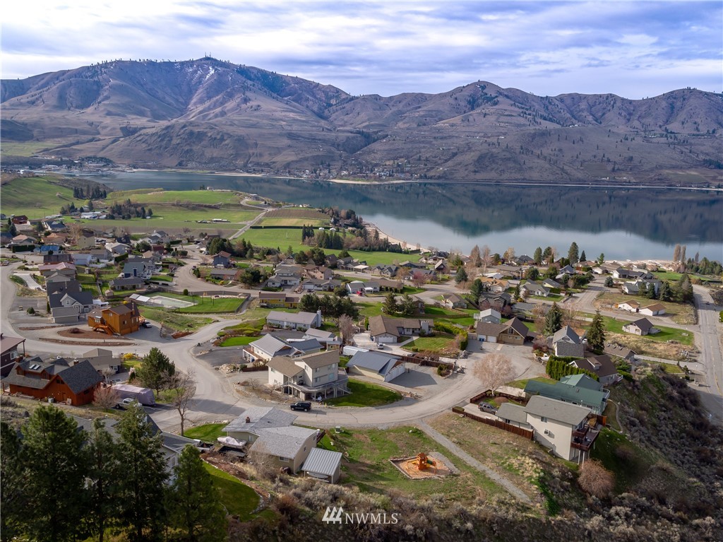 104 Jr Point Court Chelan, WA 98816 - Photo 3 of 11 Gallery Image 3