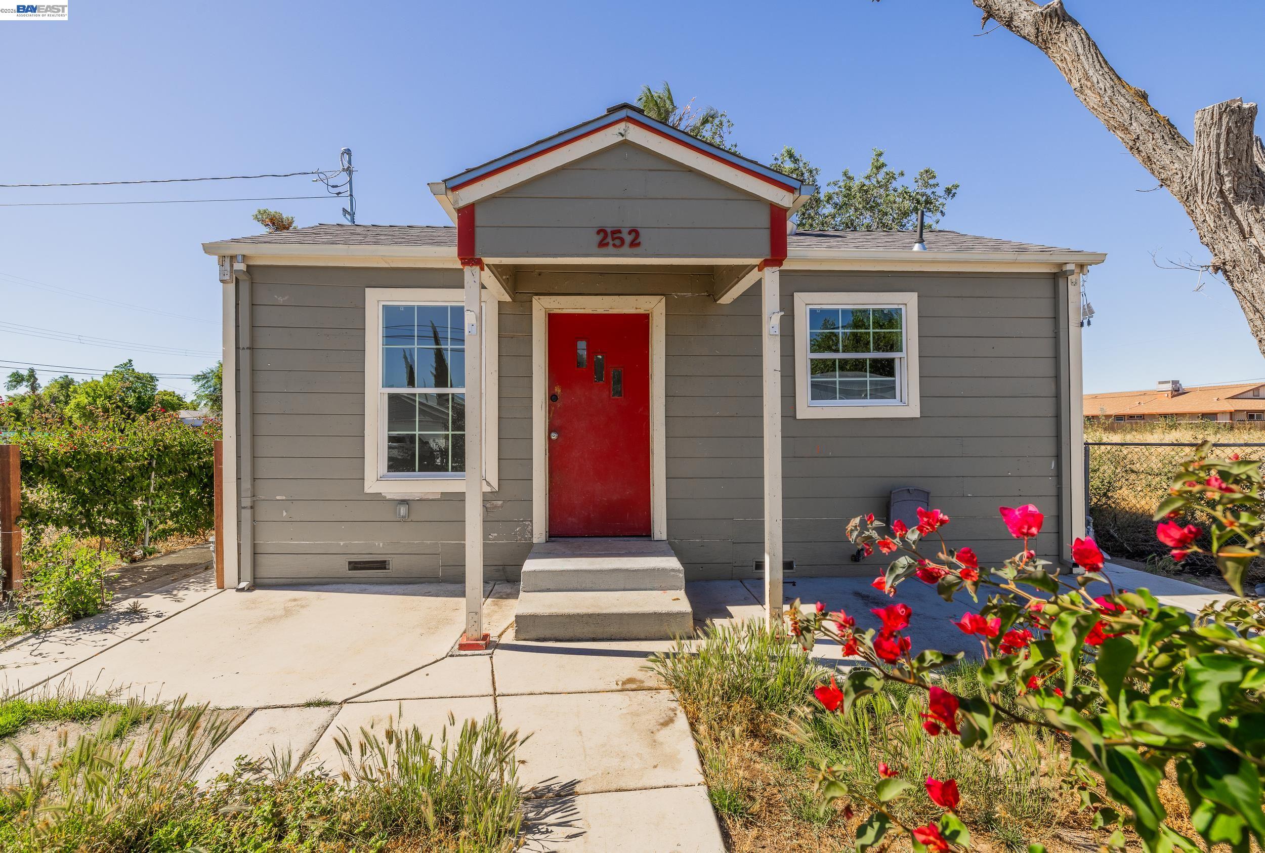 252 West Clover Road Tracy, CA 95376 - Photo 25 of 40