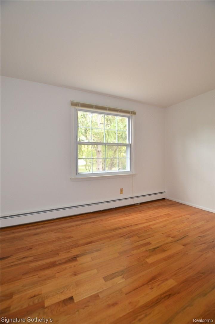 5320 Echo Road Bloomfield Hills, MI 48302 - Photo 51 of 71 ebedroomtall1.jpg