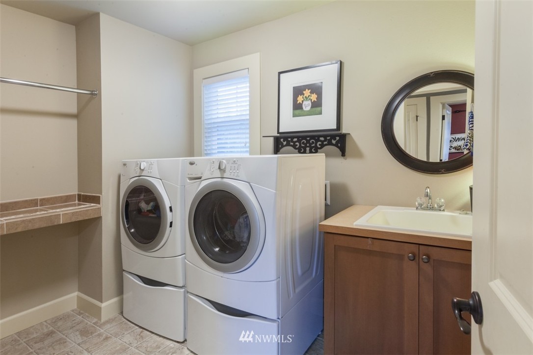 1709 Northeast 18th Place Renton, WA 98056 - Photo 15 of 17 Gallery Image 15