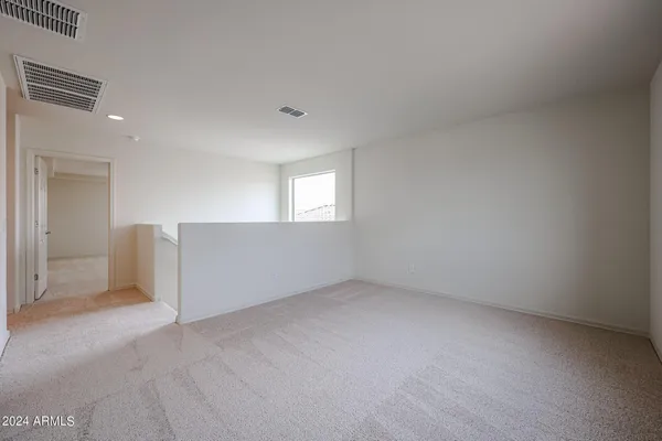 $2,400 | 9013 West Luke Avenue, Glendale, AZ 85305